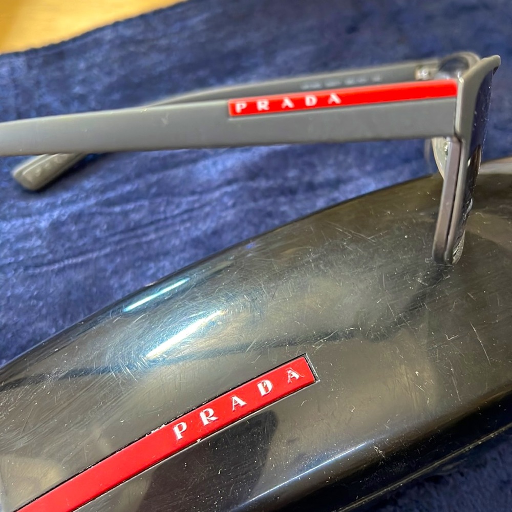 PRADA prescription Men's or woman's glasses and case - Picture 2 of 9